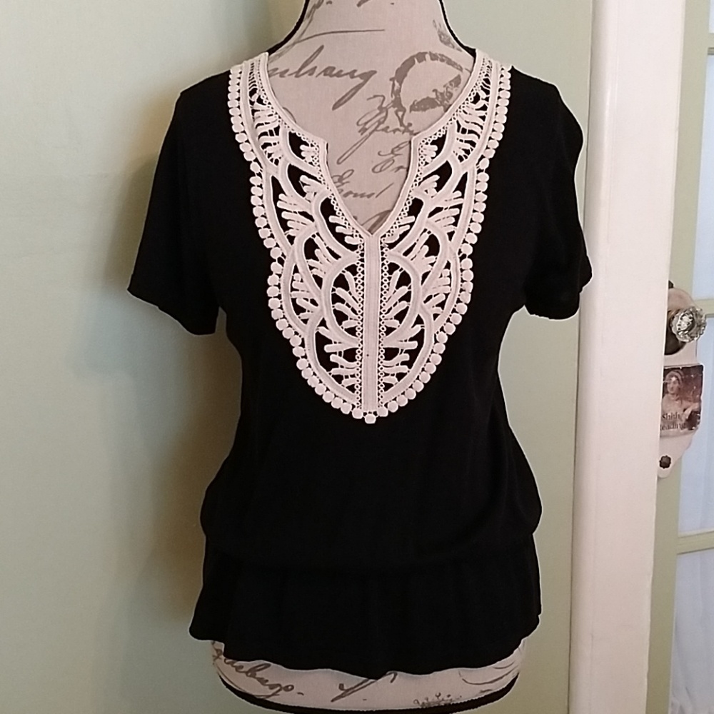 🎀 August Silk lightweight sweater Sz S